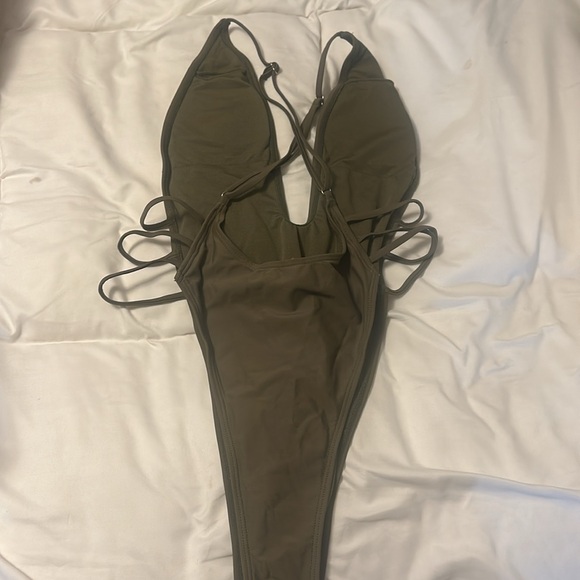 Matte Swim Collection one piece - Picture 2 of 4